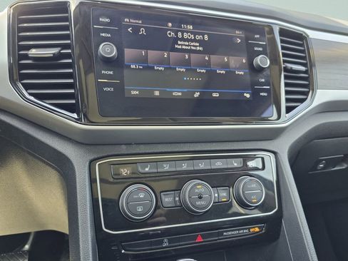 Used 2023 Volkswagen Atlas SE w/ Panoramic Sunroof Package AWD/4WD image 5