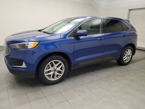 Used 2023 Ford Edge SEL image 2