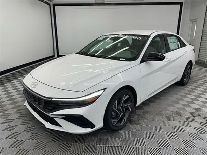 Used 2025 Hyundai Elantra Sport w/ Cargo Package