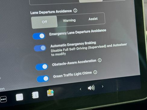 Used 2022 Tesla Model Y Performance AWD/4WD image 21