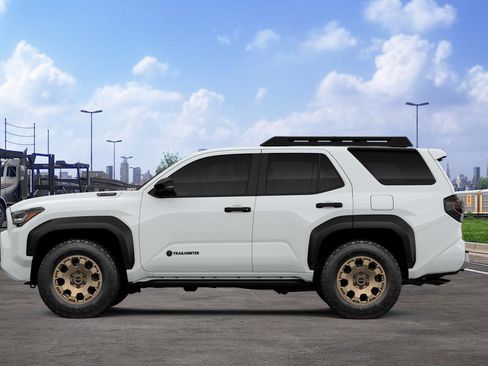 New 2026 Toyota 4Runner Trailhunter AWD/4WD image 4