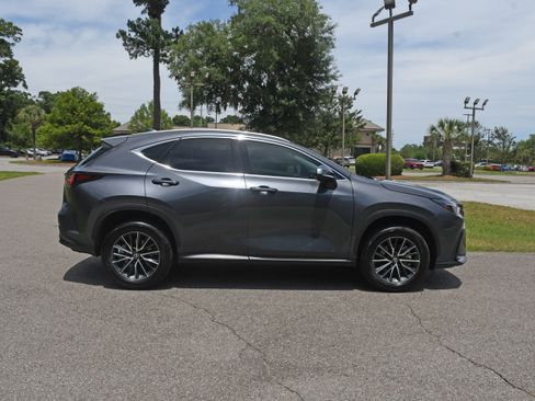 Used 2025 Lexus NX 250 FWD w/ Premium Package image 5