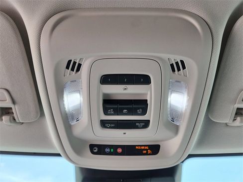 New 2025 Buick Envision Sport Touring image 32