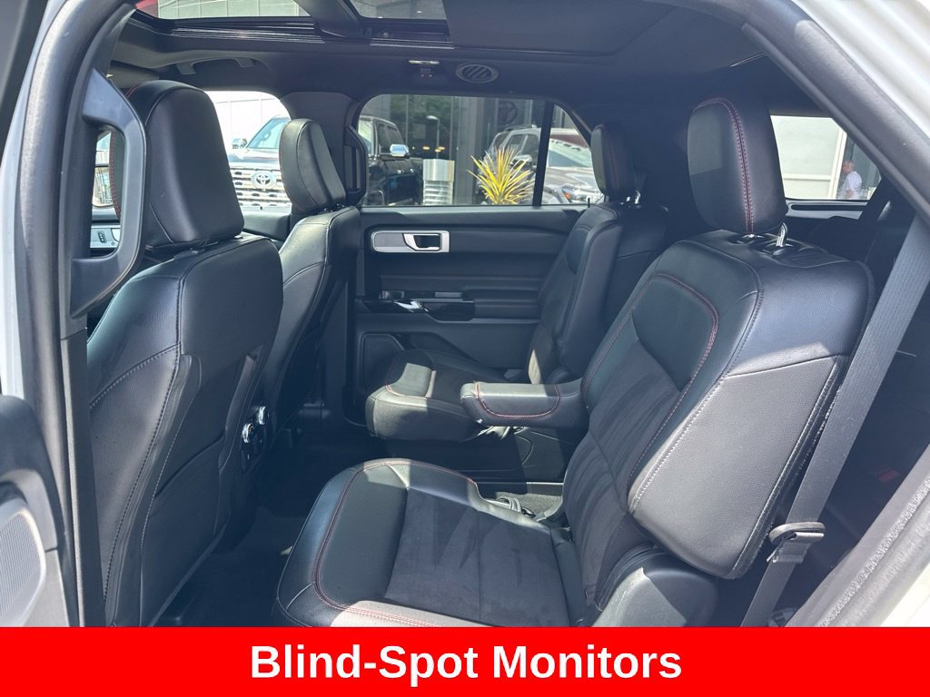 Used 2023 Ford Explorer ST-Line w/ Class IV Trailer Tow Package AWD/4WD image 14