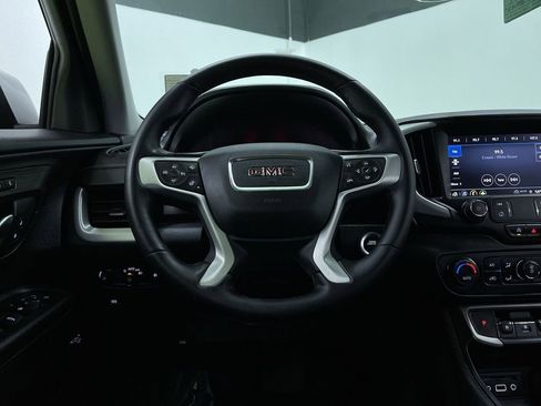 Used 2023 GMC Terrain SLT image 29
