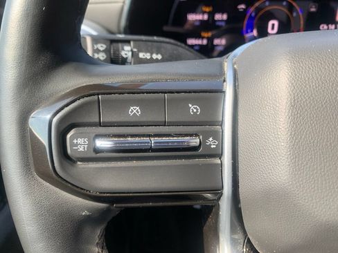 Used 2024 Chevrolet Colorado LT w/ LT Convenience Package III AWD/4WD image 40