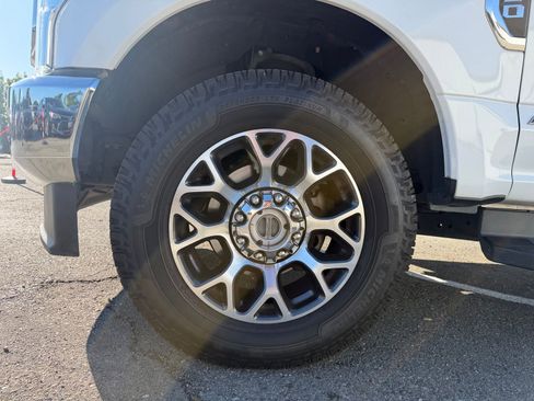 Used 2020 Ford F350 Lariat w/ Lariat Ultimate Package AWD/4WD image 8
