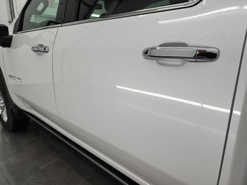 Used 2022 Chevrolet Silverado 2500 High Country w/ Safety Package II image 42