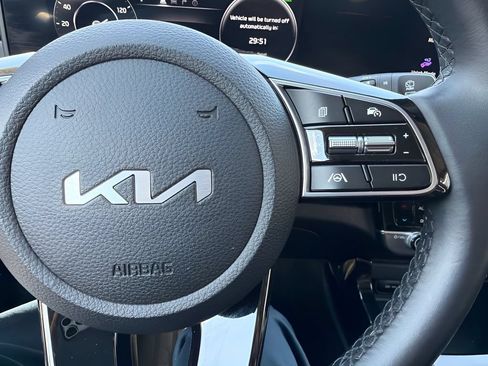 Used 2024 Kia Seltos EX AWD/4WD image 13