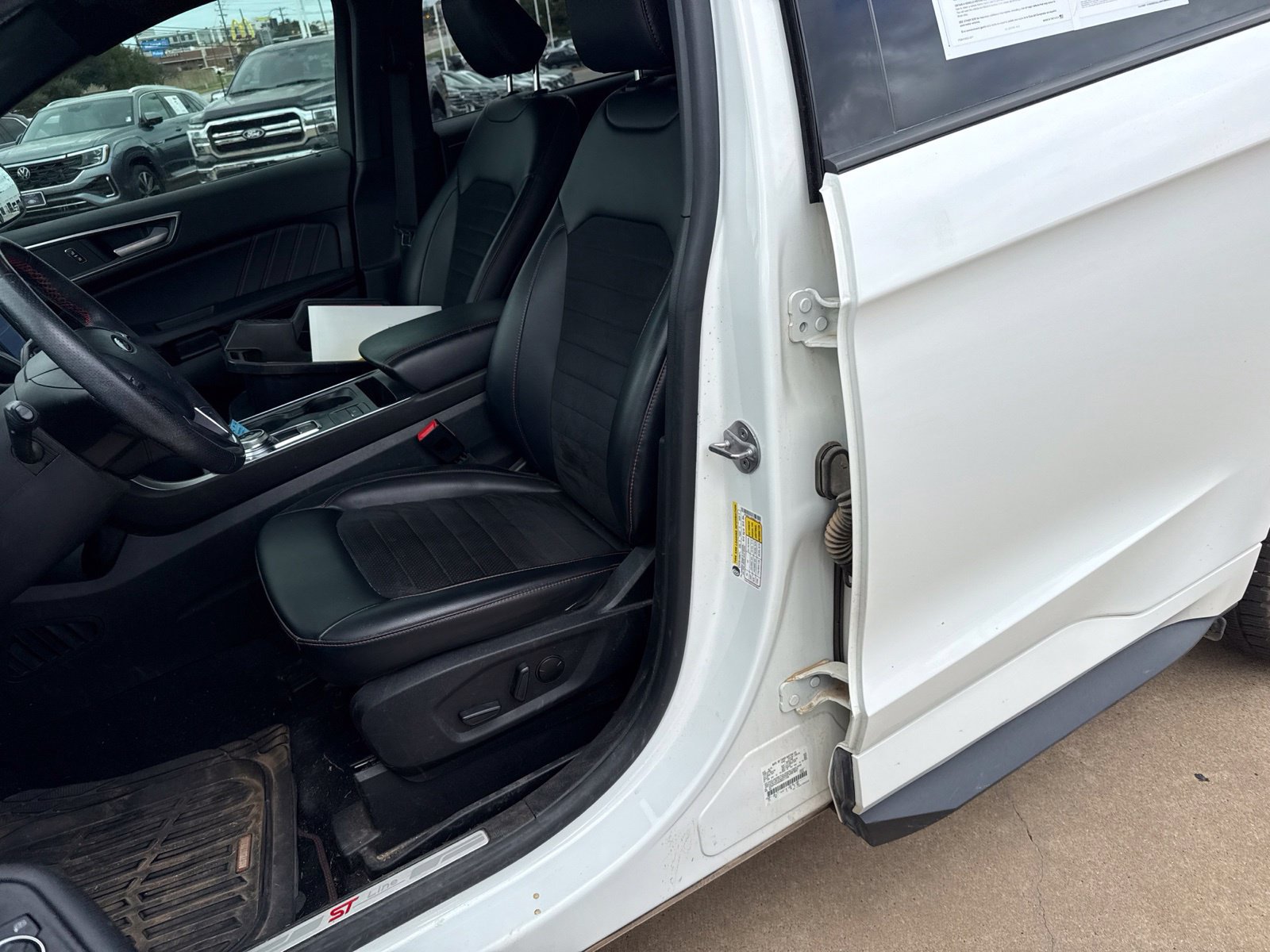 Used 2024 Ford Edge ST-Line AWD/4WD image 11