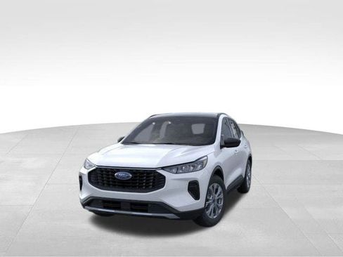 New 2026 Ford Escape Active w/ Tech Pack #1 AWD/4WD image 2
