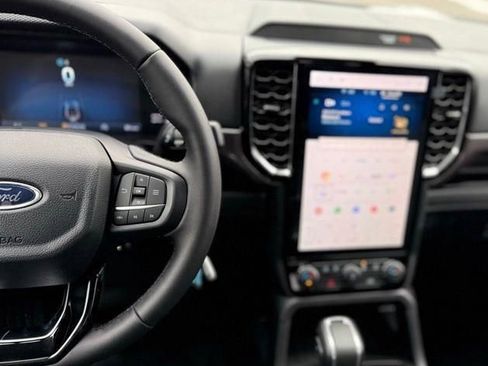 New 2025 Ford Ranger XLT w/ Equipment Group 301A High image 19