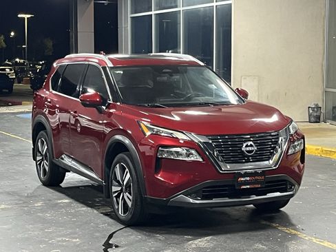 Used 2022 Nissan Rogue SL w/ SL Premium Package FWD image 3