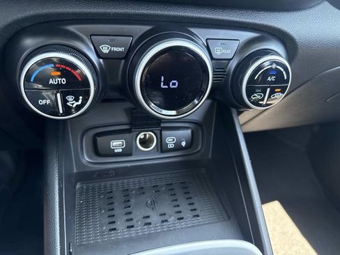 Certified 2026 Hyundai Venue SEL FWD image 23