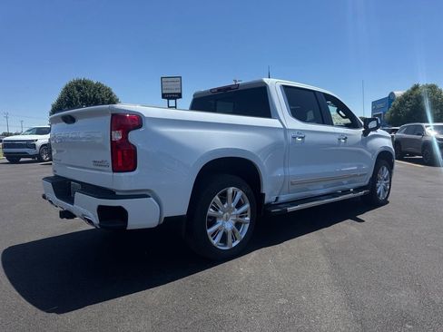 New 2026 Chevrolet Silverado 1500 High Country w/ High Country Premium Package AWD/4WD image 5
