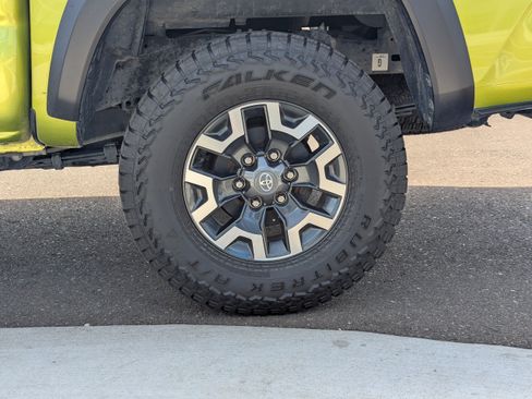 Used 2023 Toyota Tacoma TRD Off-Road AWD/4WD image 45