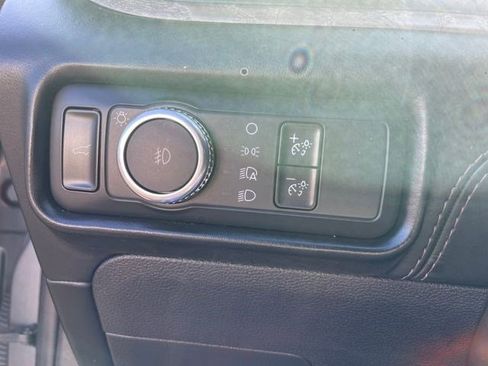 Used 2021 Ford Explorer Platinum w/ Equipment Group 601A AWD/4WD image 46