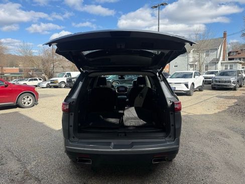 Used 2019 Chevrolet Traverse Premier w/ LPO, Floor Liner Package AWD/4WD image 6