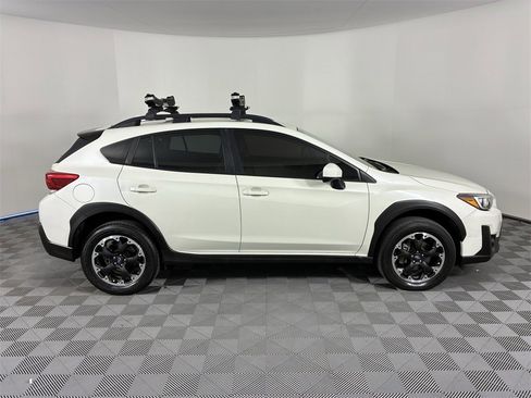Used 2023 Subaru Crosstrek 2.0i Premium image 8