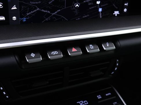 Certified 2025 Porsche 911 Carrera image 15