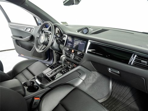 New 2026 Porsche Macan Turbo AWD/4WD image 25