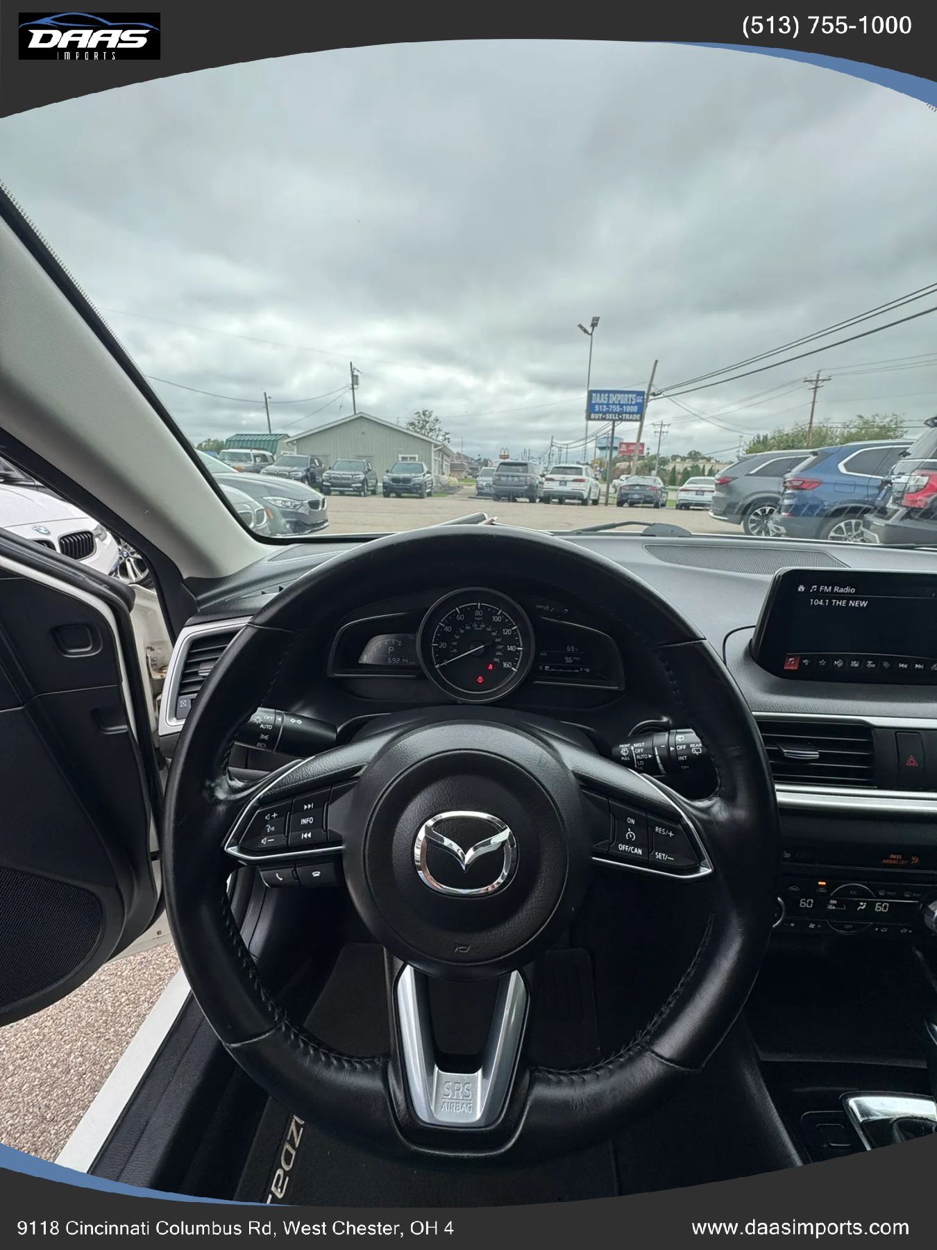 Used 2017 MAZDA MAZDA3 Touring FWD image 11