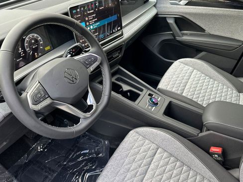 New 2026 Volkswagen Tiguan S image 9