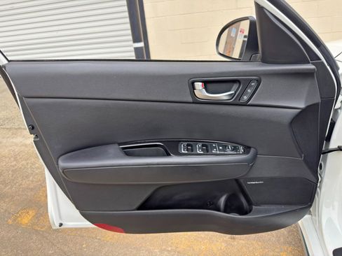 Used 2017 Kia Optima EX FWD image 41