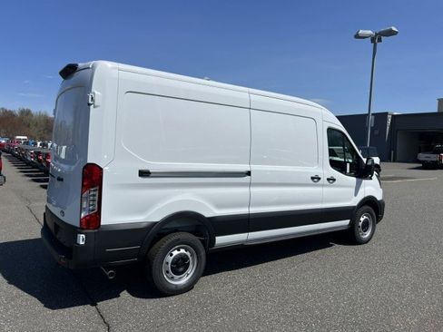 New 2026 Ford Transit 250 148 Medium Roof w/ Load Area Protection Package RWD image 5