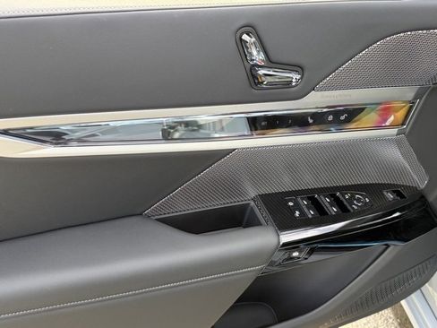 New 2026 BMW 740i 740i w/ Premium Package image 15