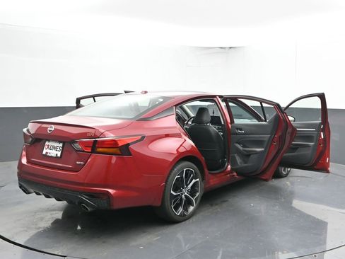 Used 2024 Nissan Altima 2.5 SR w/ SR Premium Package image 60