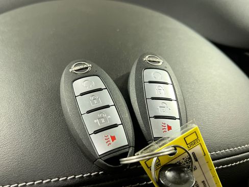 Used 2024 Nissan Murano SV image 28