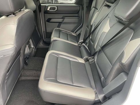 New 2026 Ford Bronco Outer Banks w/ Sasquatch Package image 12