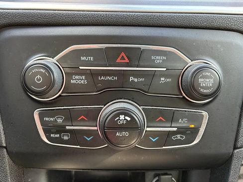 Used 2020 Dodge Charger Scat Pack image 37