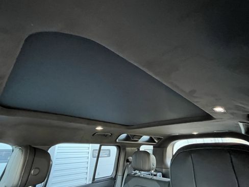 Certified 2026 Land Rover Defender 110 V8 image 26