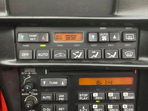 Used 1994 Chevrolet Corvette Convertible RWD image 20