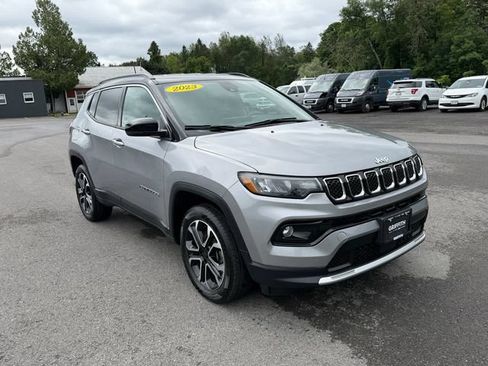 Used 2023 Jeep Compass Limited AWD/4WD image 7
