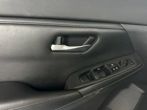 Used 2020 Nissan Sentra SV image 10