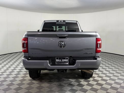 Used 2022 RAM 2500 Limited w/ Body Color Bumper Group AWD/4WD image 7