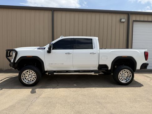 Used 2021 GMC Sierra 2500 Denali w/ Denali Ultimate Package AWD/4WD image 36