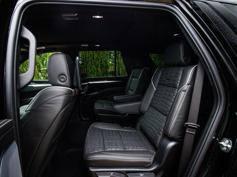 Used 2026 Cadillac Escalade V w/ LPO, Floor Liner Package AWD/4WD image 32
