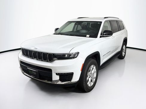 Used 2023 Jeep Grand Cherokee L Limited w/ Luxury Tech Group II RWD image 3