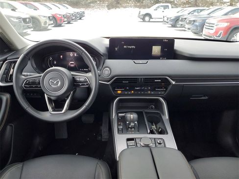 Used 2025 MAZDA CX-70 Plug-In Hybrid w/ Premium Pkg image 17