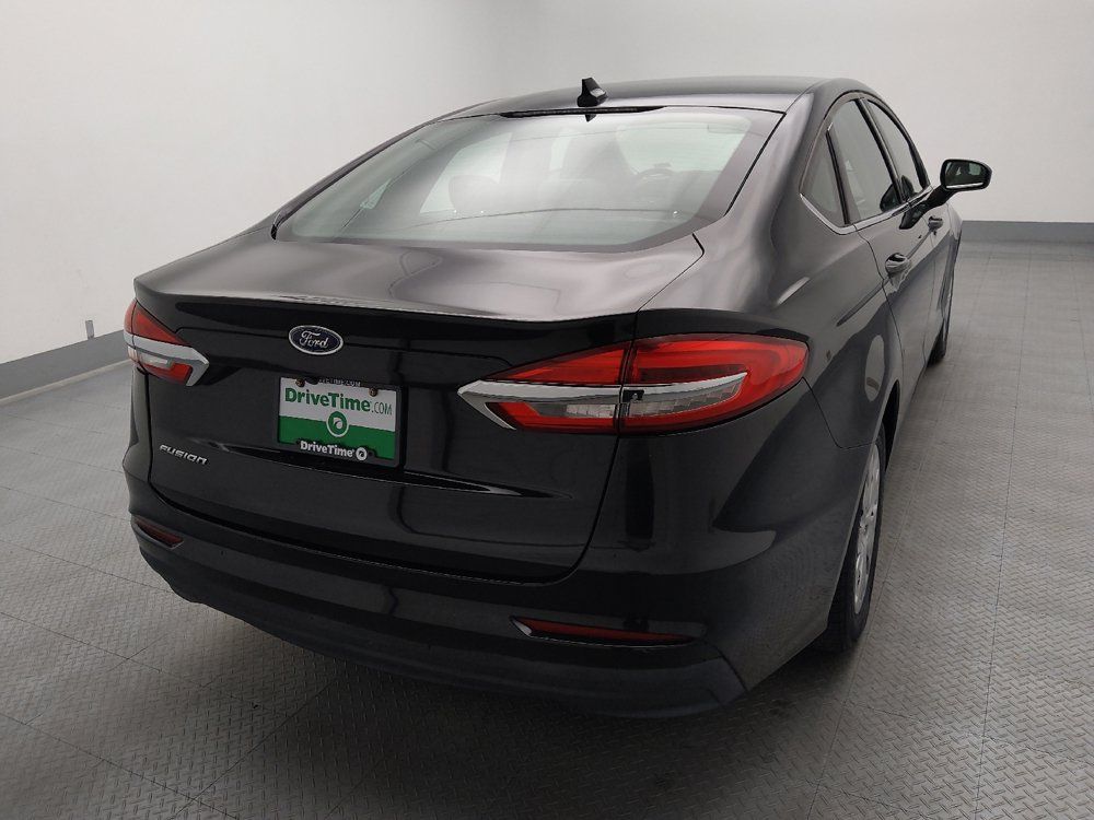 Used 2020 Ford Fusion S FWD image 9