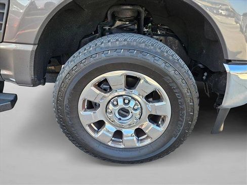 Used 2025 Ford F250 Lariat w/ Chrome Package image 25