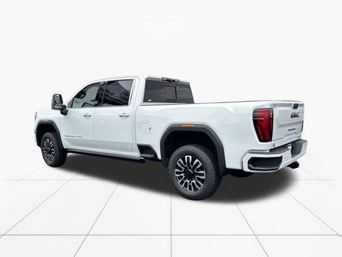 New 2026 GMC Sierra 2500 Denali Ultimate AWD/4WD image 3