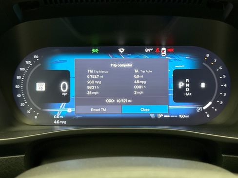 Used 2025 Volvo XC40 B5 Plus AWD/4WD image 13