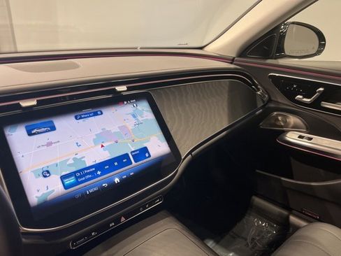 Used 2025 Mercedes-Benz E 350 4MATIC Sedan image 23