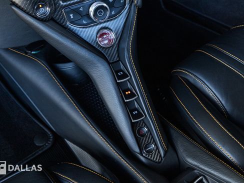 Used 2022 McLaren 765LT RWD image 30