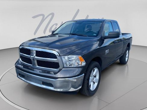 Used 2024 RAM 1500 Classic SLT AWD/4WD image 4